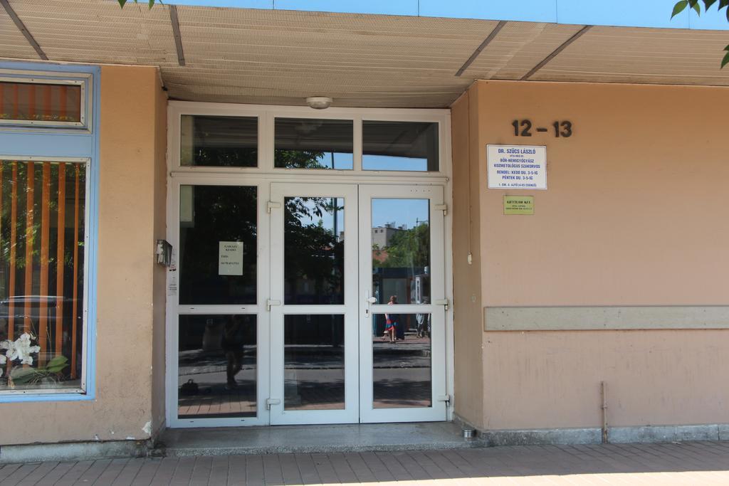 Verona Apartman Segedín Exteriér fotografie
